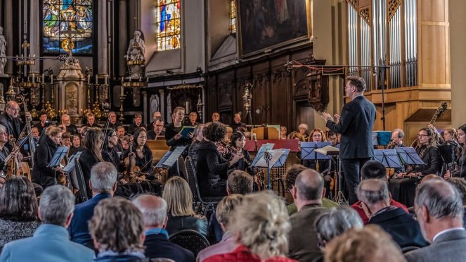 Cantoribus Hamme MATTHEUSPASSIE IN SINT-PIETERSBANDENKERK GROOT SUCCES 